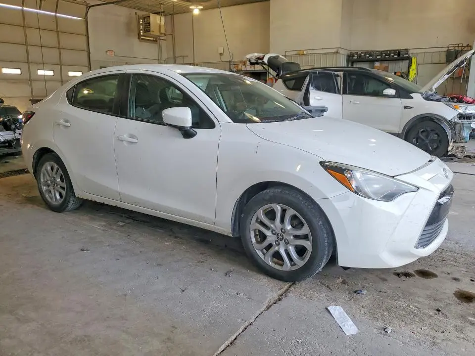2017 TOYOTA YARIS IA BASE  