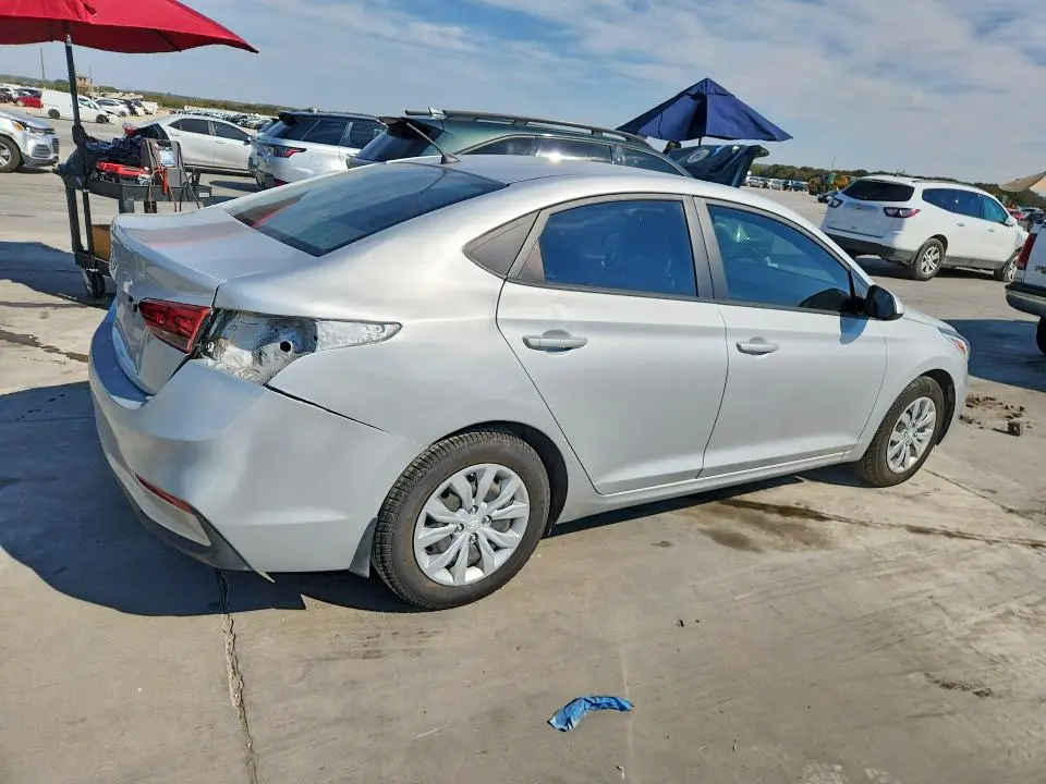 2022 HYUNDAI ACCENT SE  