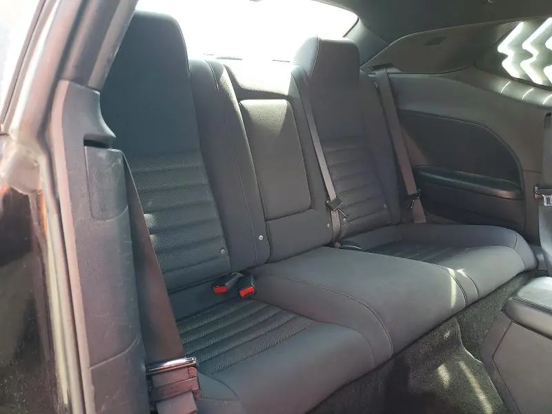 2010 DODGE CHALLENGER SE  