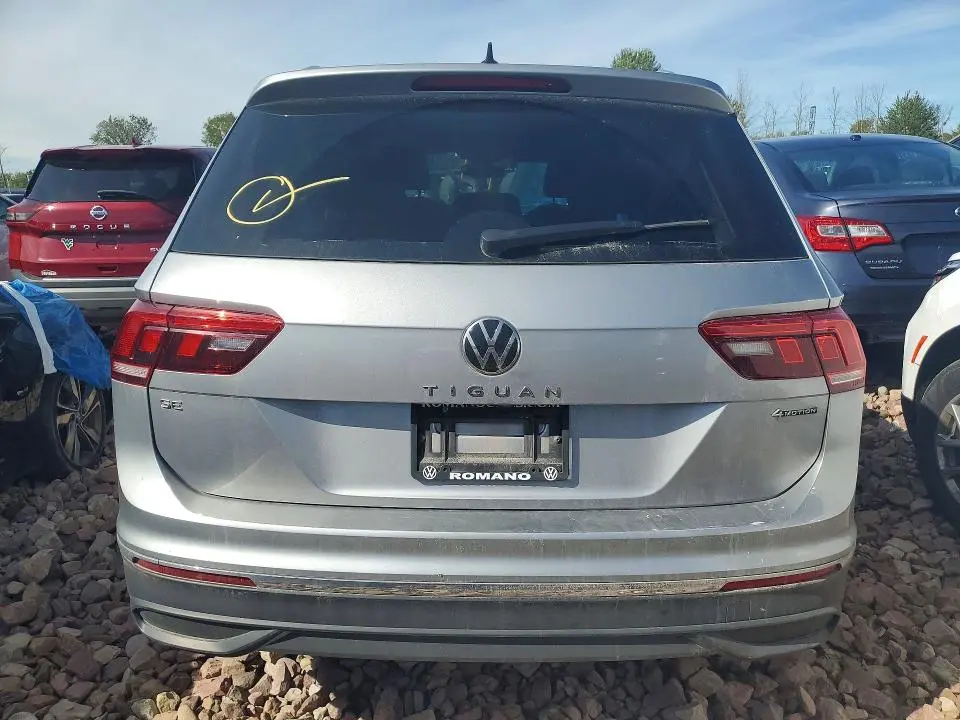 2023 VOLKSWAGEN TIGUAN SE  