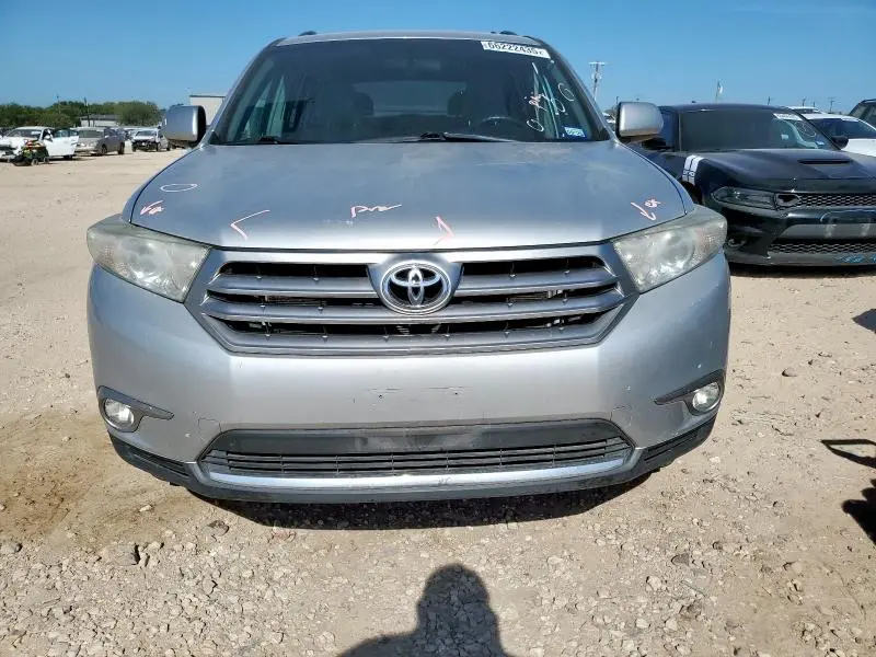 2013 TOYOTA HIGHLANDER BASE  