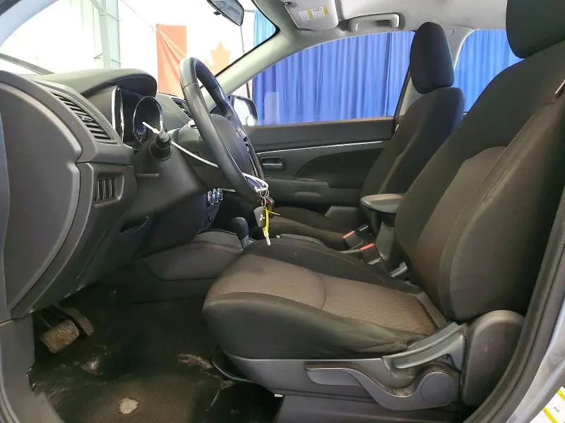 2019 MITSUBISHI RVR SE  
