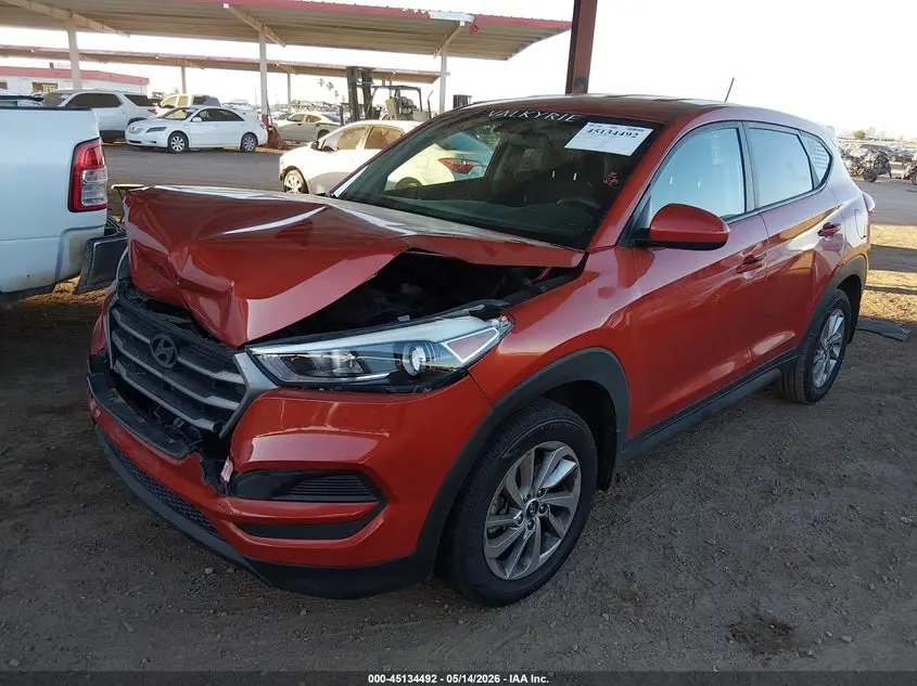 2016 HYUNDAI TUCSON SE