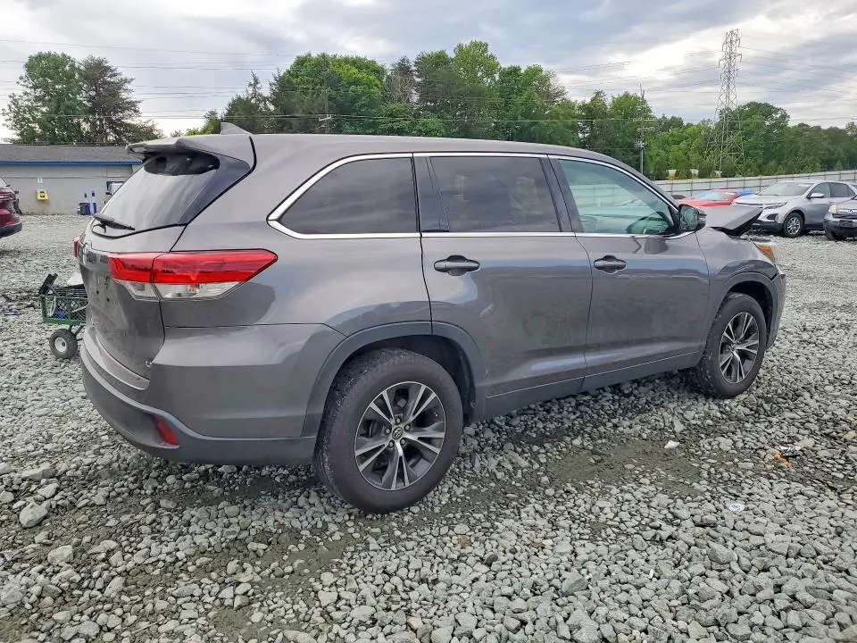 2019 TOYOTA HIGHLANDER LE PLUS  