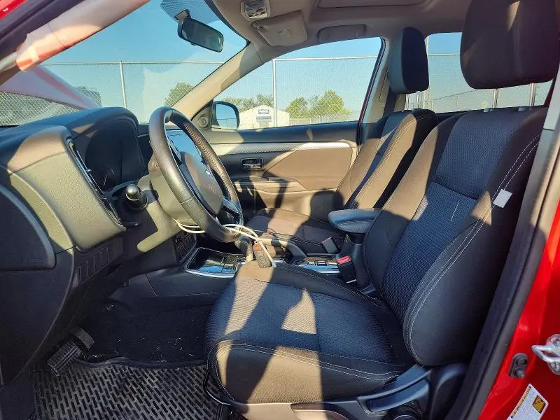 2018 MITSUBISHI OUTLANDER SE  