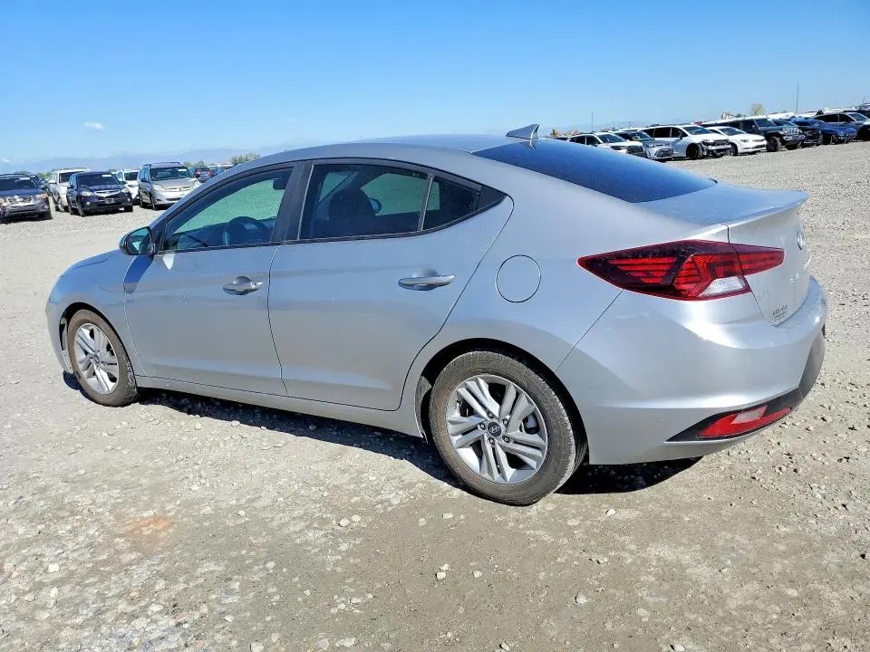 2020 HYUNDAI ELANTRA SEL  
