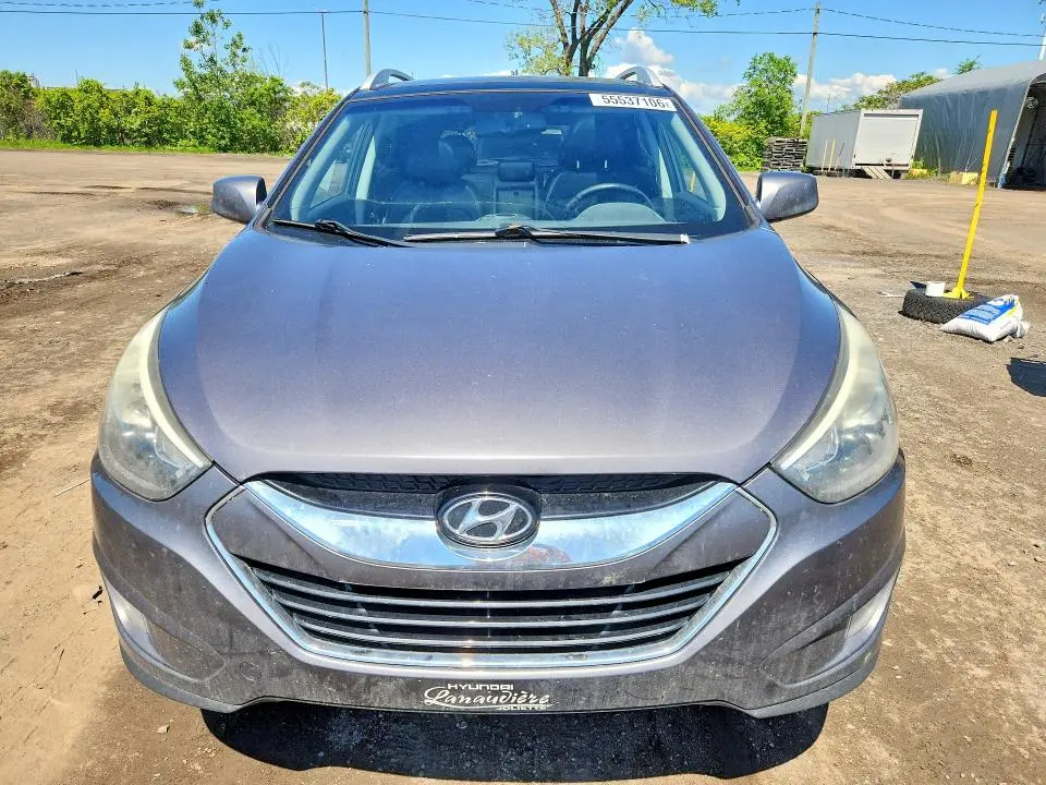 2015 HYUNDAI TUCSON SE  