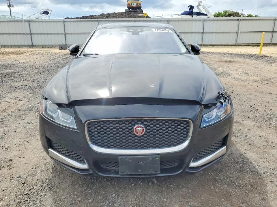 2018 JAGUAR XF PREMIUM  