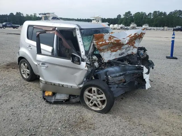 2011 KIA SOUL +  