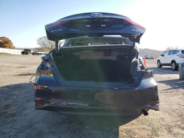 2022 TOYOTA CAMRY LE  