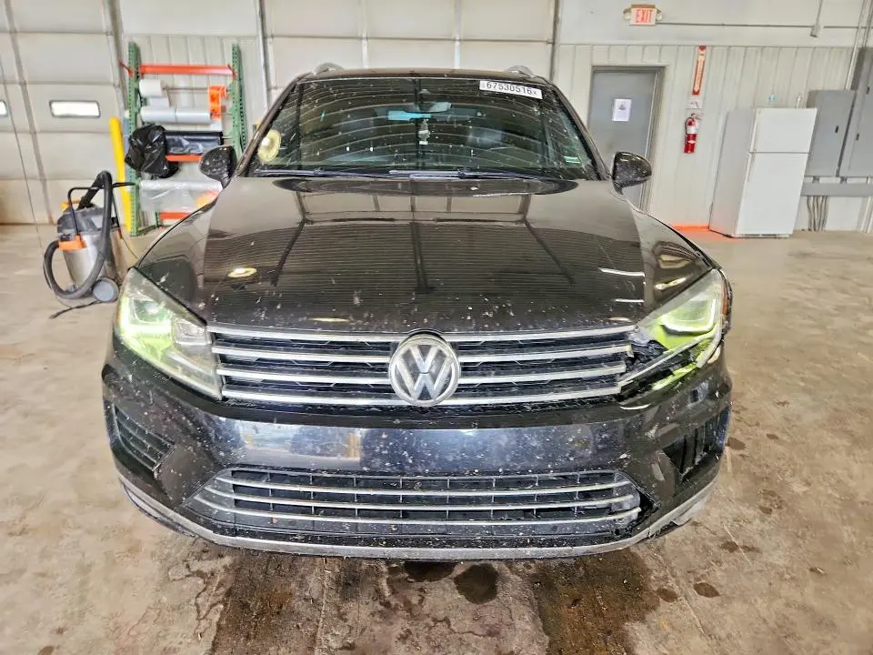2017 VOLKSWAGEN TOUAREG WOLFSBURG  