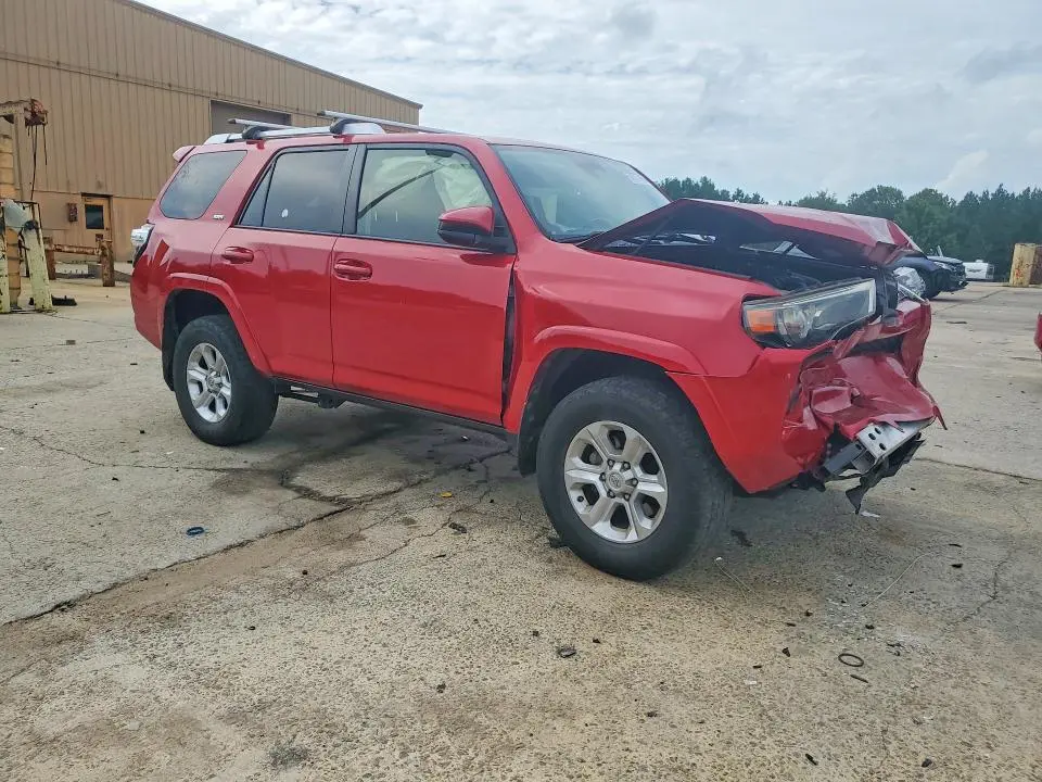 2018 TOYOTA 4RUNNER SR5  