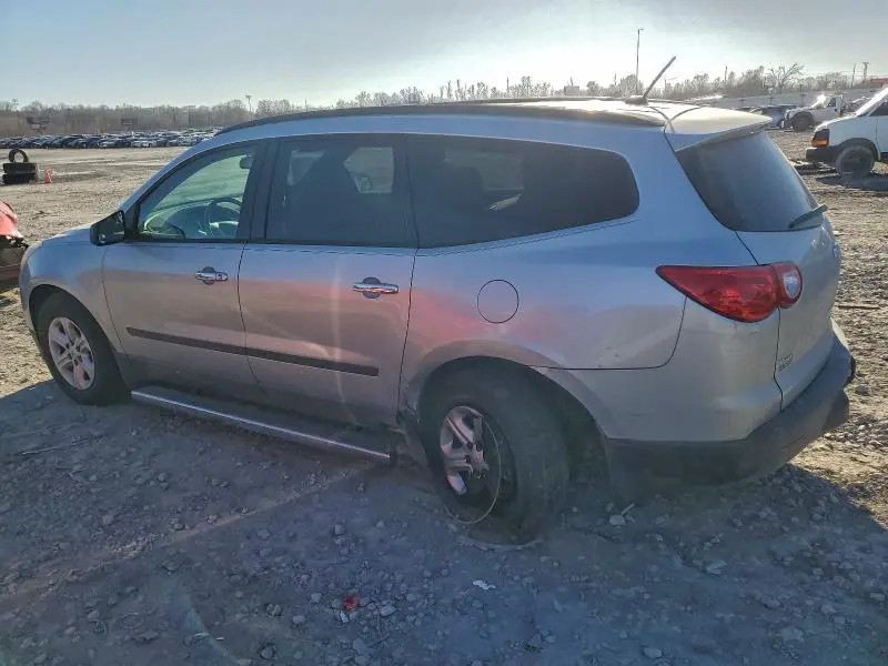 2011 CHEVROLET TRAVERSE LS  