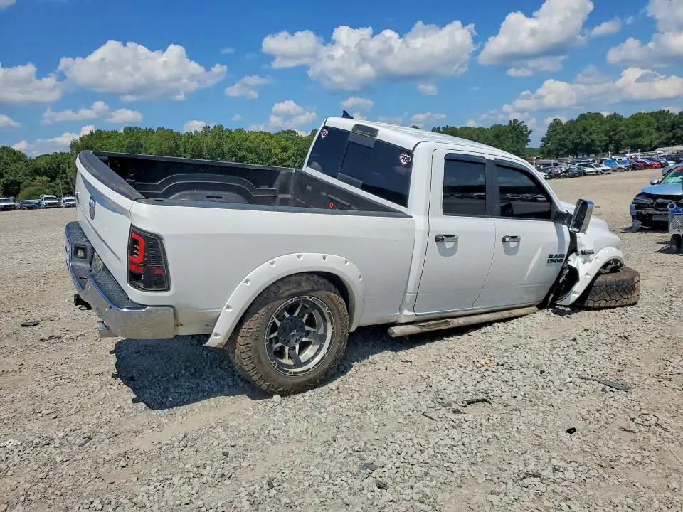 2017 RAM 1500 SLT  