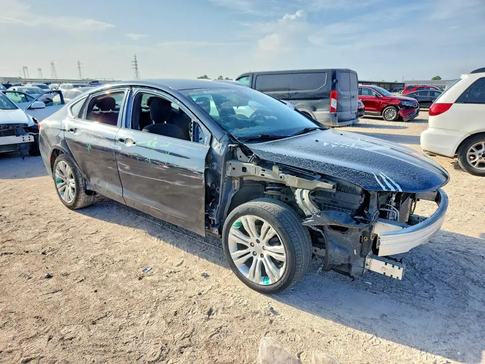 2016 CHRYSLER 200 LIMITED  