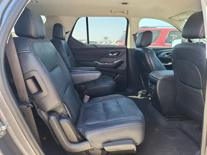 2020 CHEVROLET TRAVERSE LT  