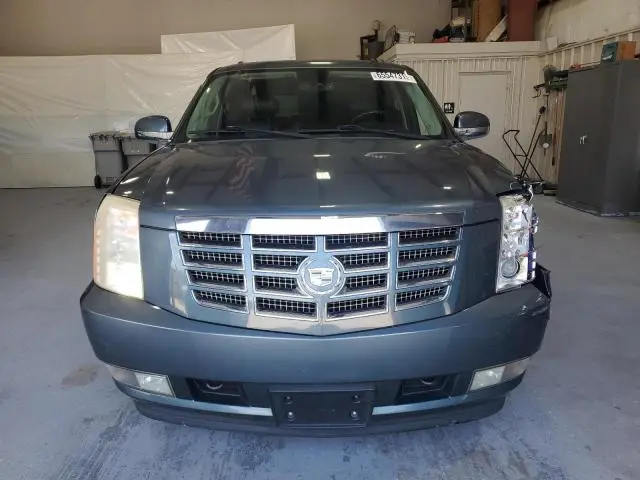 2010 CADILLAC ESCALADE   