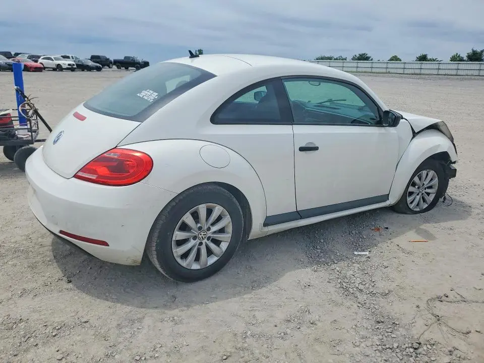 2013 VOLKSWAGEN BEETLE   