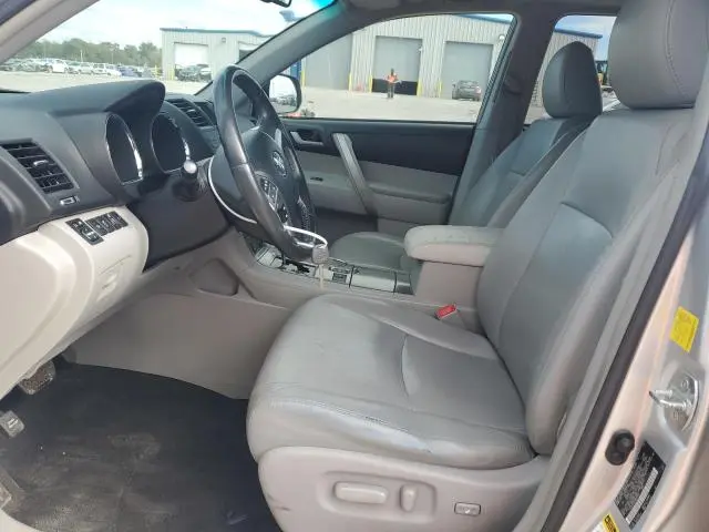2011 TOYOTA HIGHLANDER BASE  