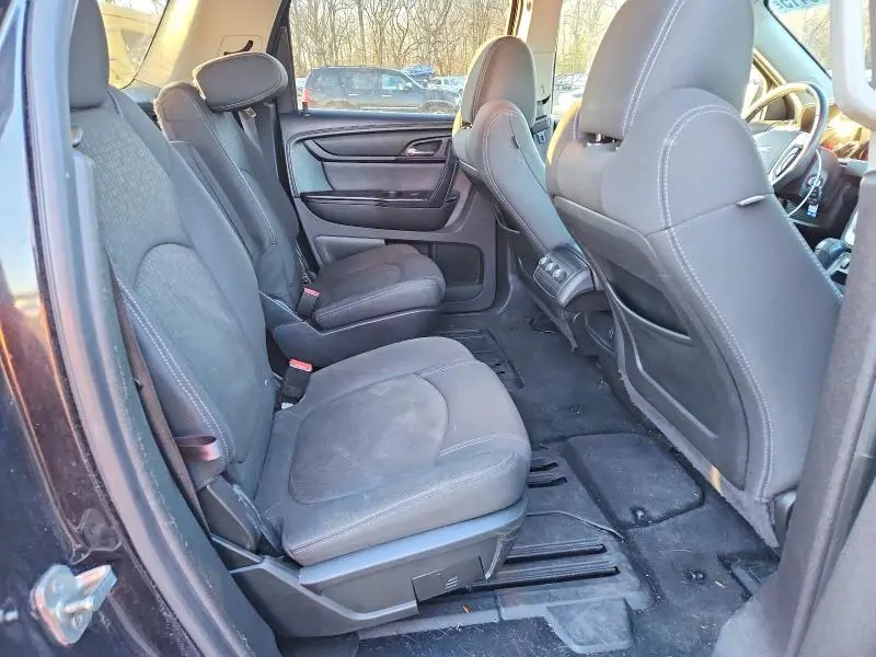 2013 GMC ACADIA SLE  