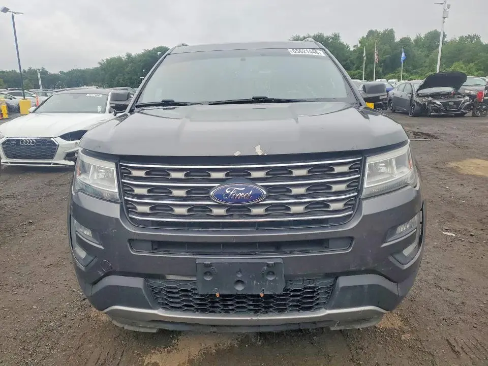 2017 FORD EXPLORER XLT  