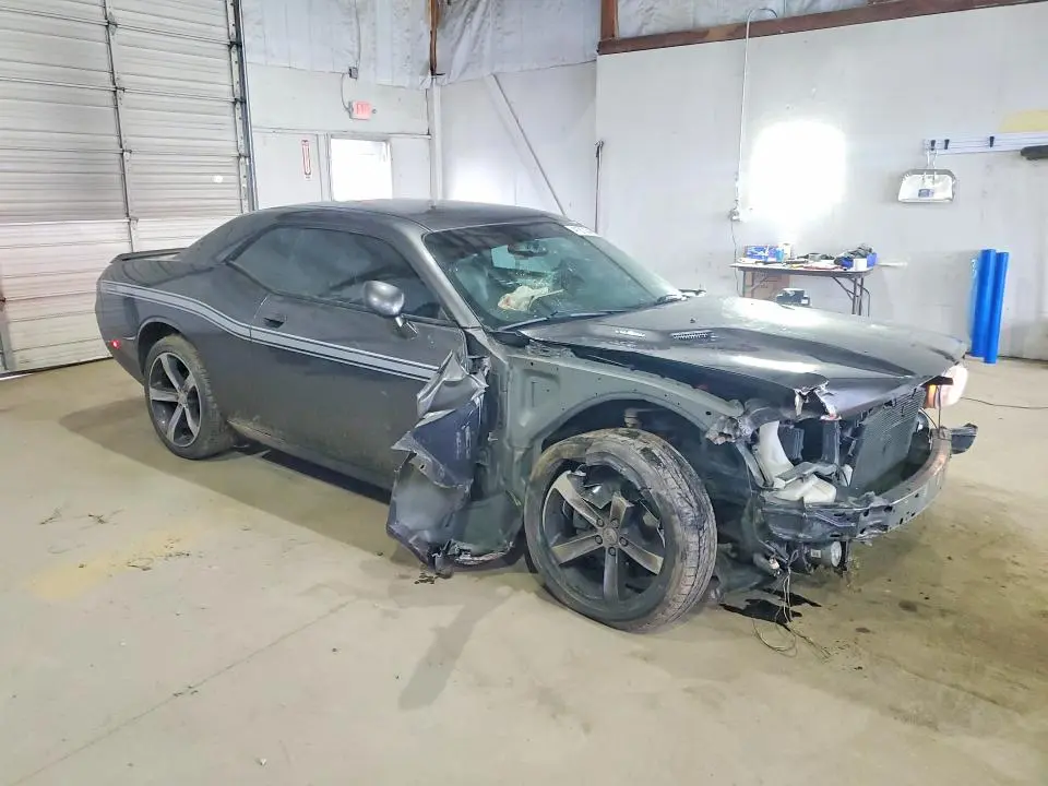 2014 DODGE CHALLENGER SXT  