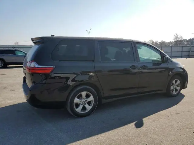 2020 TOYOTA SIENNA L  