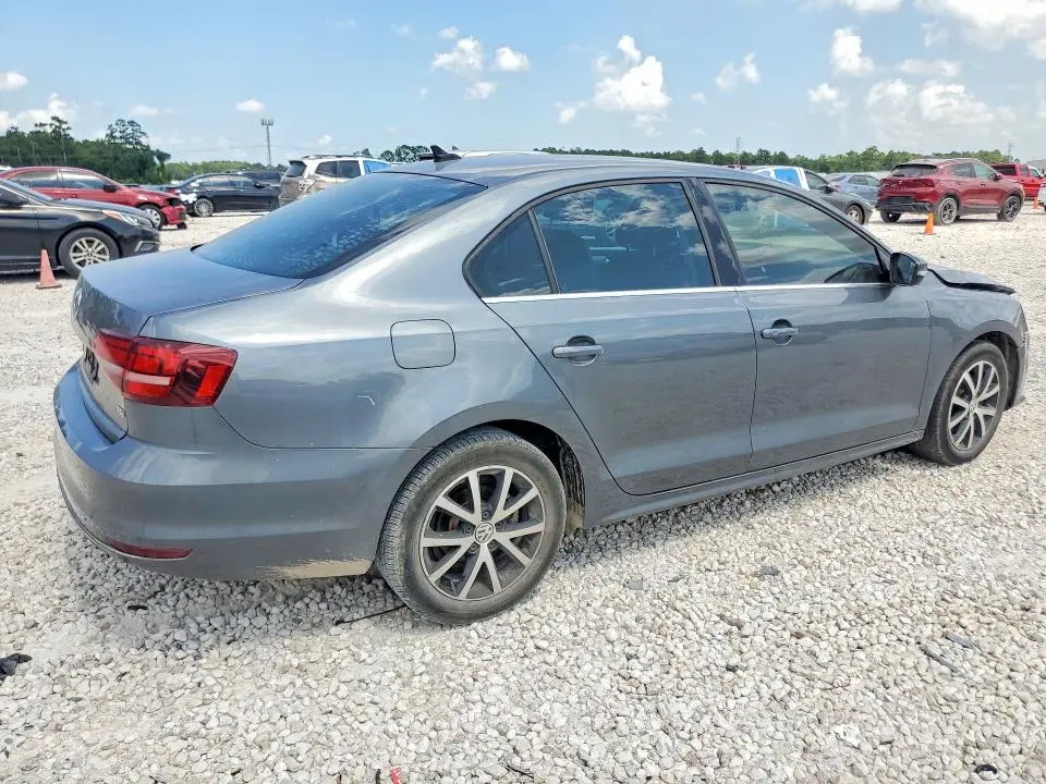 2017 VOLKSWAGEN JETTA SE  