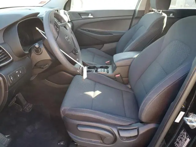 2021 HYUNDAI TUCSON SE  