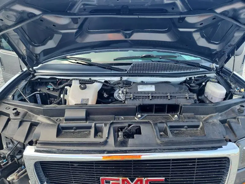 2023 GMC SAVANA G2500  