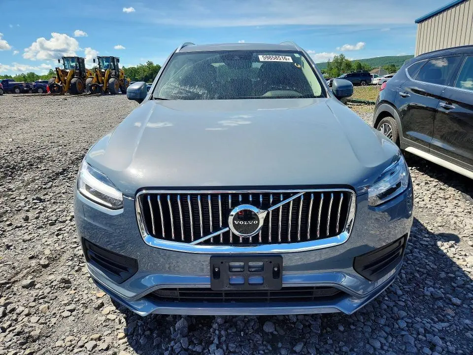 2022 VOLVO XC90 T5 MOMENTUM  