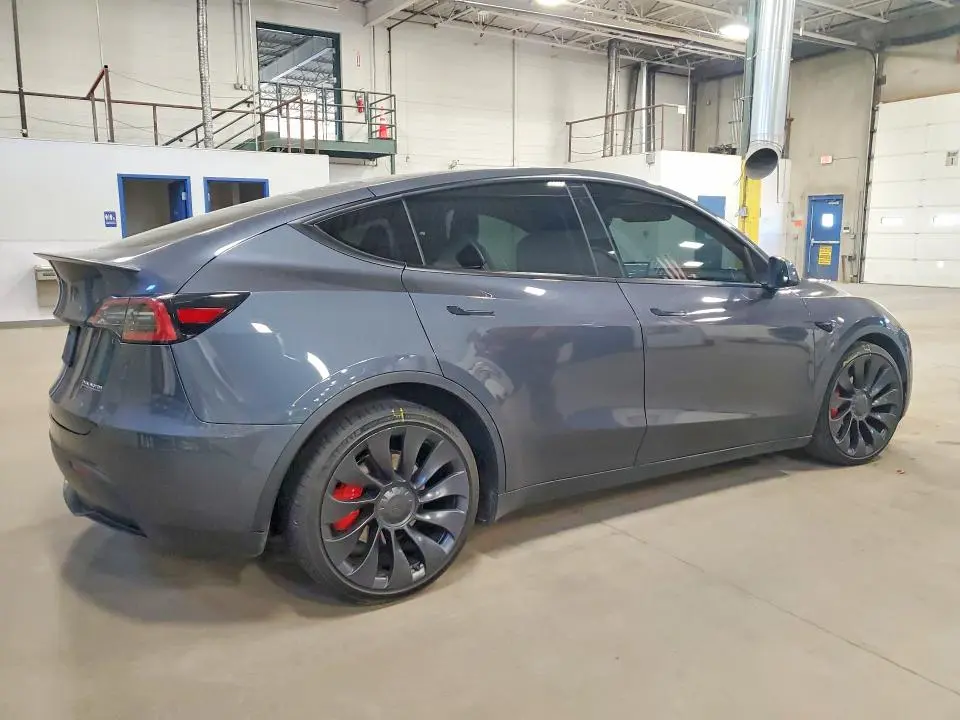 2022 TESLA MODEL Y   