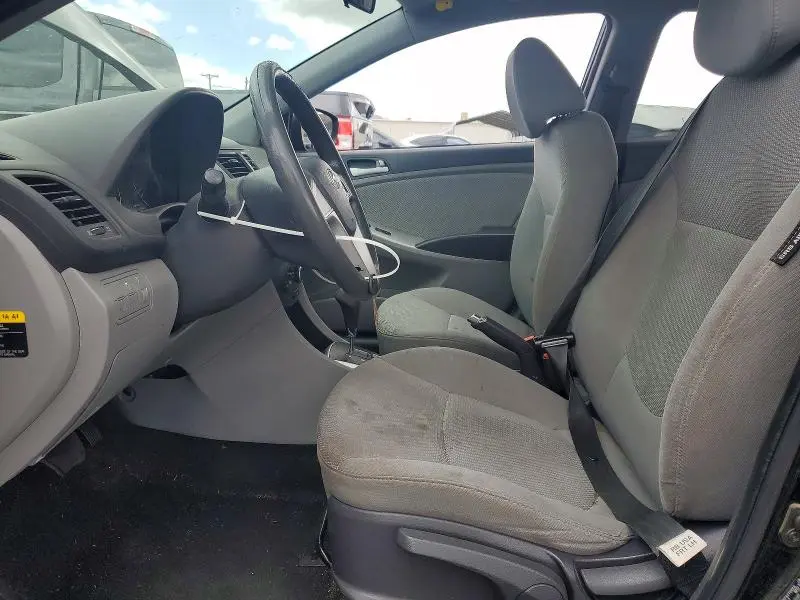 2013 HYUNDAI ACCENT GS  