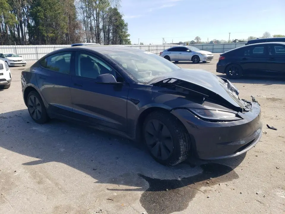 2026 TESLA MODEL 3   