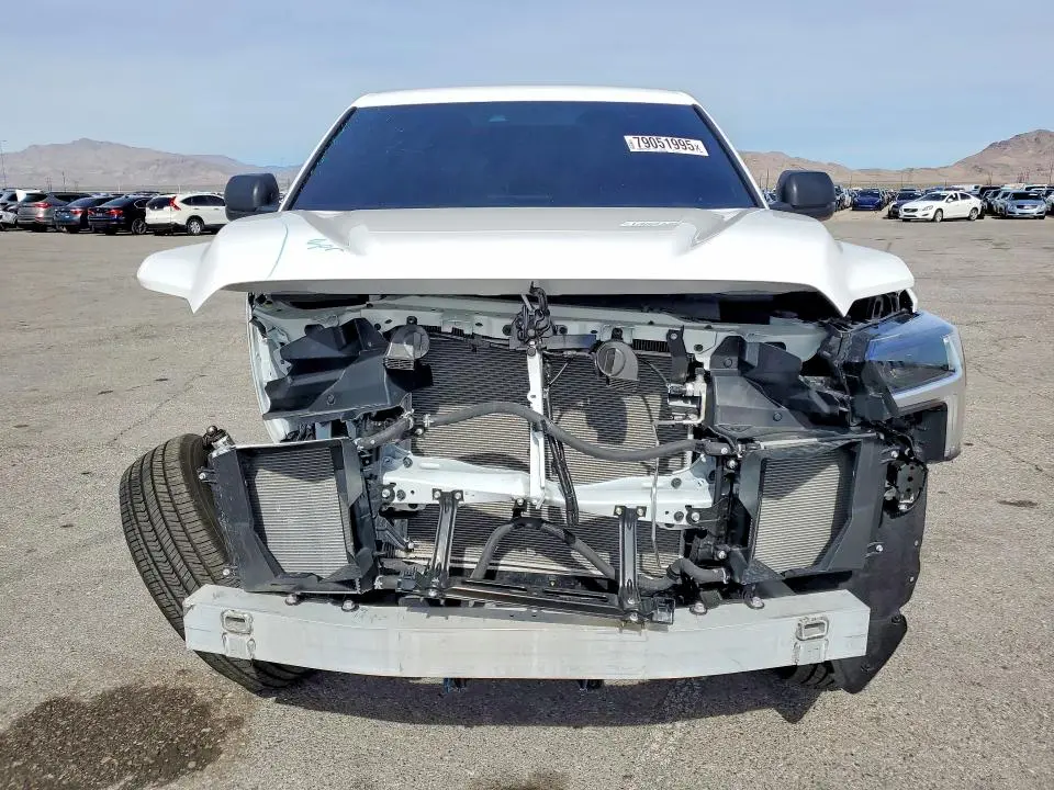 2026 TOYOTA TUNDRA SR  