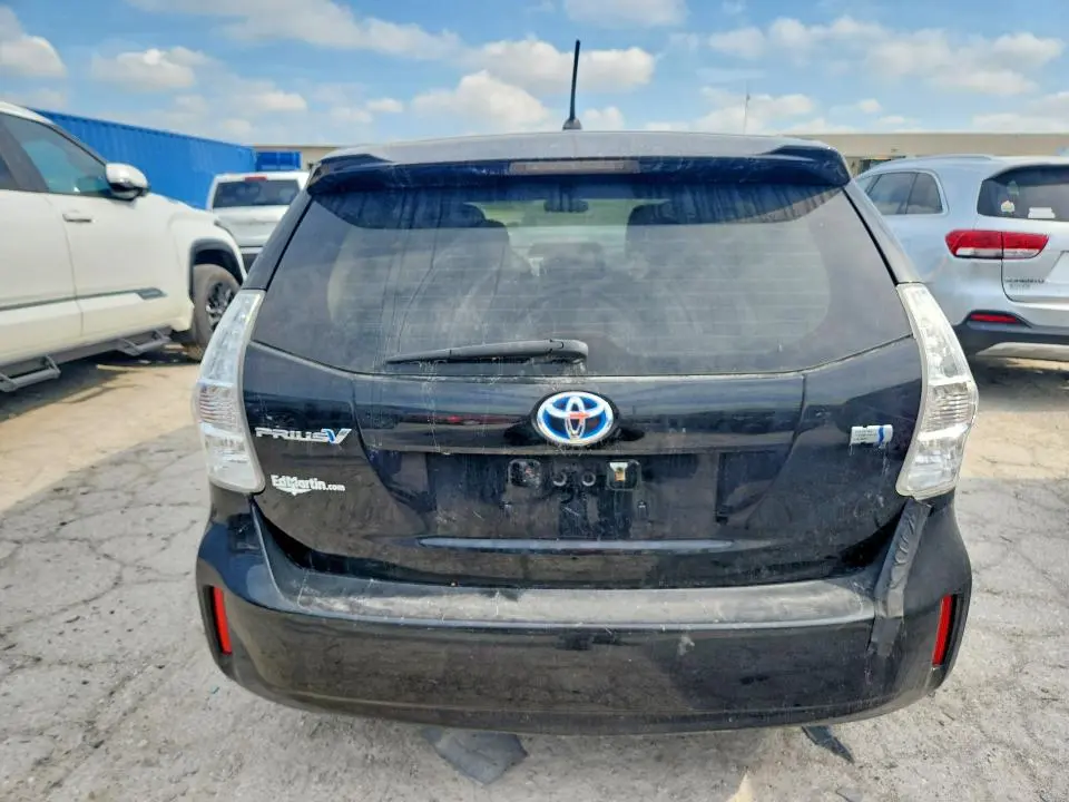 2013 TOYOTA PRIUS V TWO  