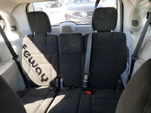 2016 DODGE GRAND CARAVAN SE  