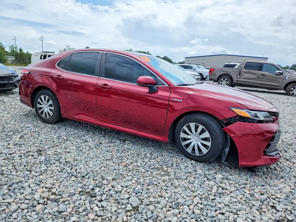 2019 TOYOTA CAMRY LE  