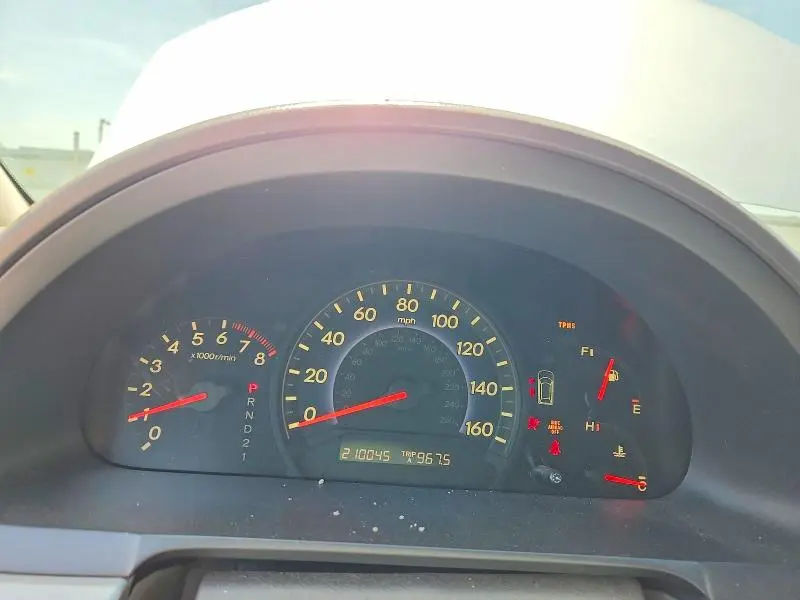 2010 HONDA ODYSSEY LX  