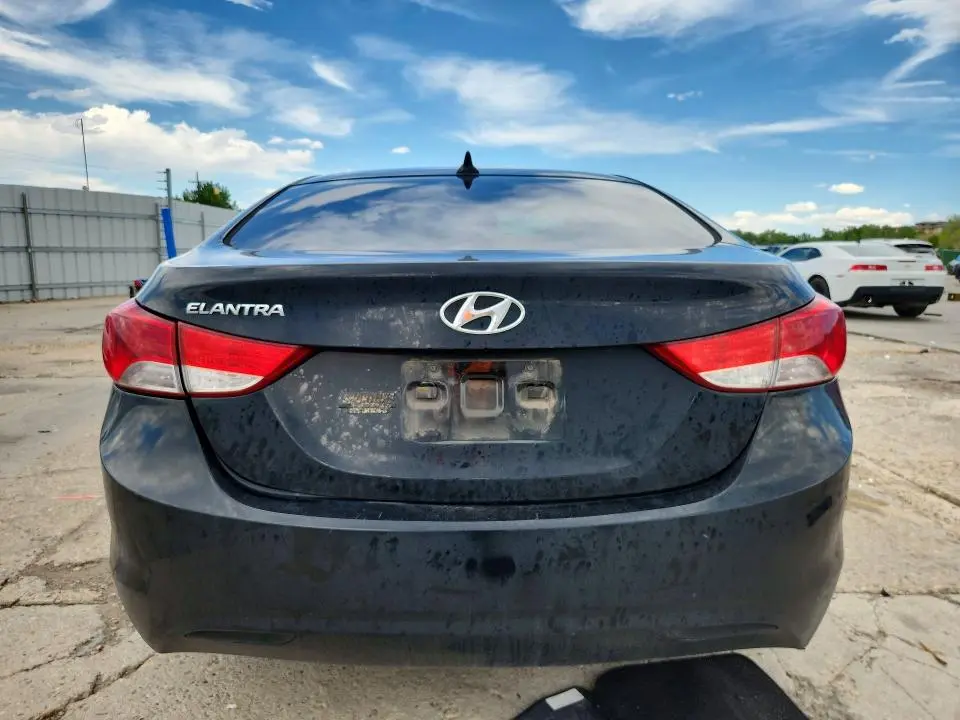 2013 HYUNDAI ELANTRA GLS  