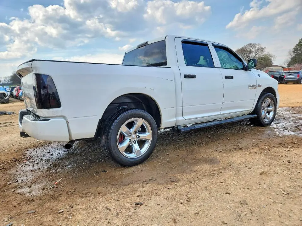 2013 RAM 1500 ST  