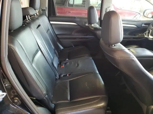 2015 TOYOTA HIGHLANDER XLE  