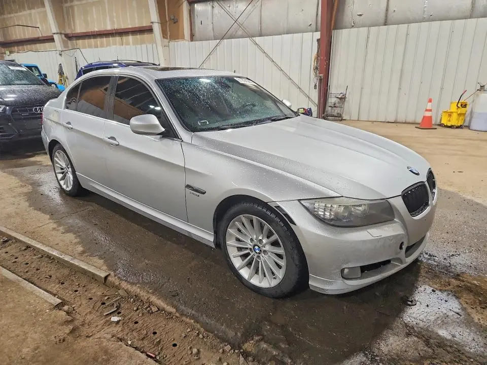 2011 BMW 335 XI  