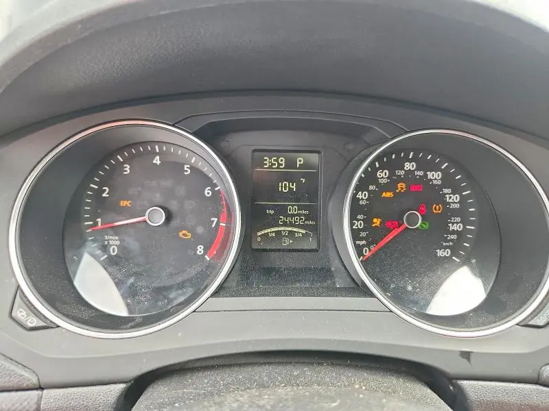 2015 VOLKSWAGEN JETTA BASE  