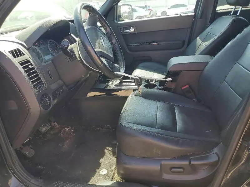 2011 FORD ESCAPE LIMITED  
