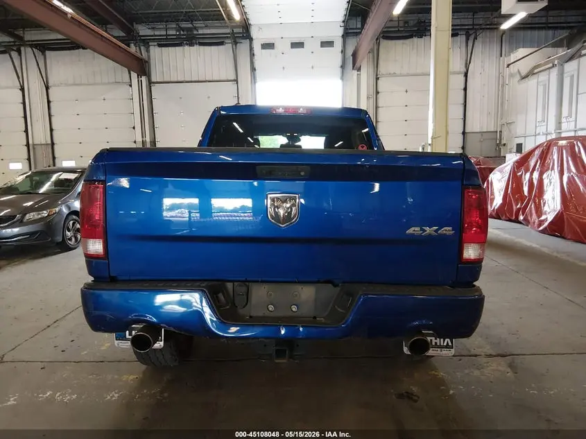 2017 RAM 1500 EXPRESS  4X4 6'4 BOX