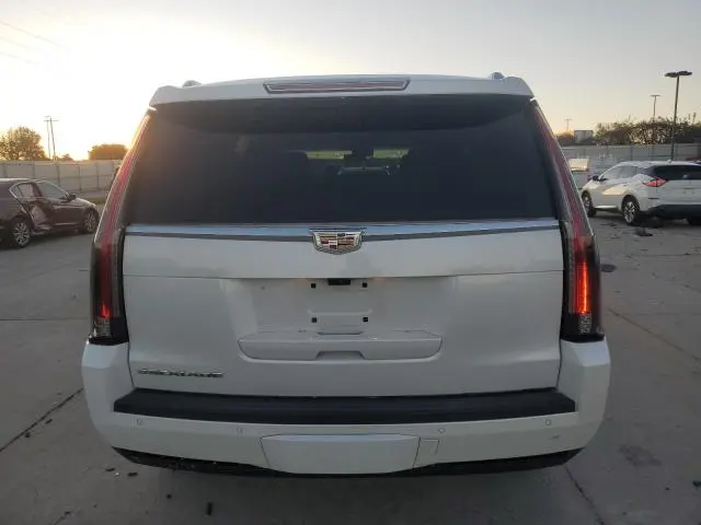 2017 CADILLAC ESCALADE LUXURY  