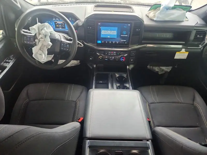 2025 FORD F150 STX  