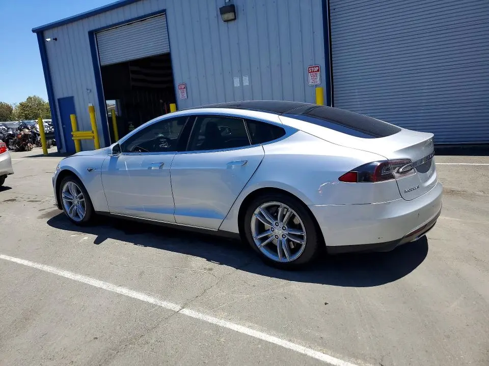 2013 TESLA MODEL S   