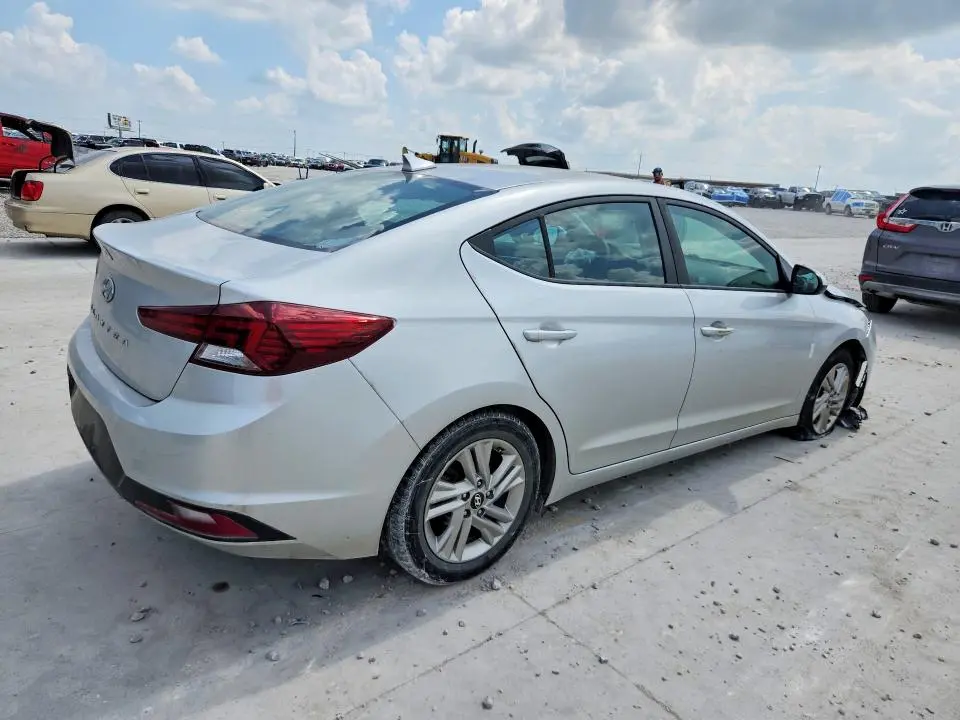 2019 HYUNDAI ELANTRA SEL  